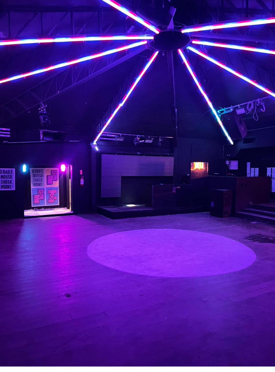 Tetriz Club iluminação